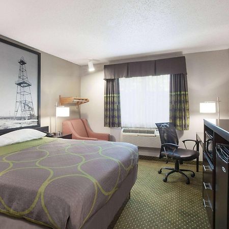 Motel Super 8 By Wyndham Bedford Dfw Airport West Exteriér fotografie