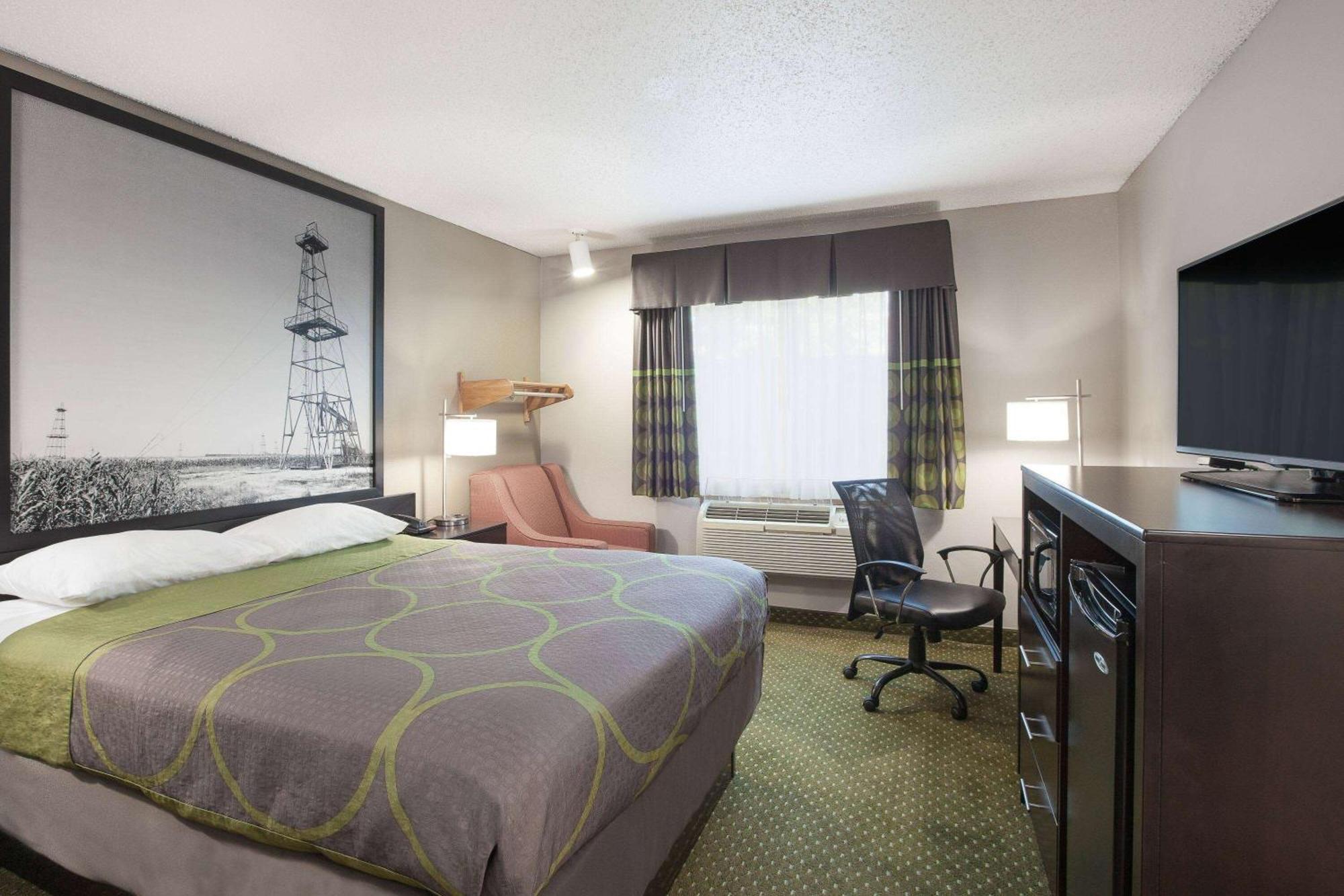 Motel Super 8 By Wyndham Bedford Dfw Airport West Exteriér fotografie